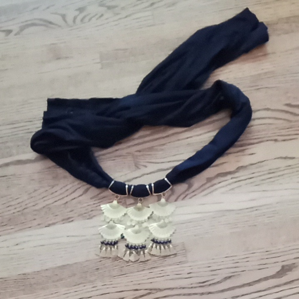 Elegant Black and Gold Scarf Necklace